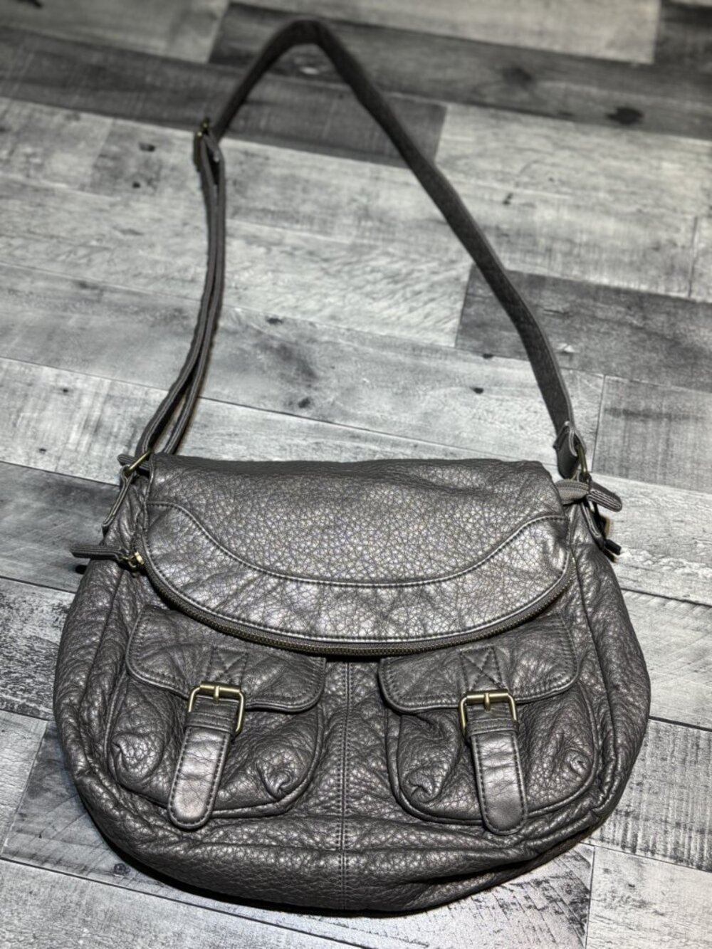 Annabell Messanger Crossbody-Dark Silver